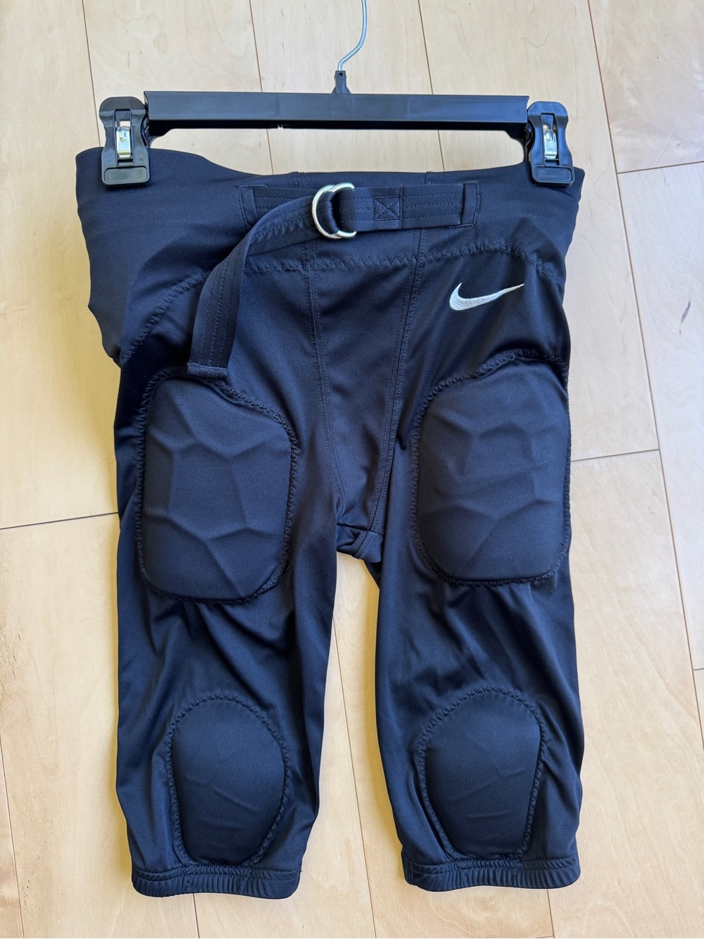 Nike Youth Recruit Integrated Pads Tackle Football Pant Black Size Medium EUC